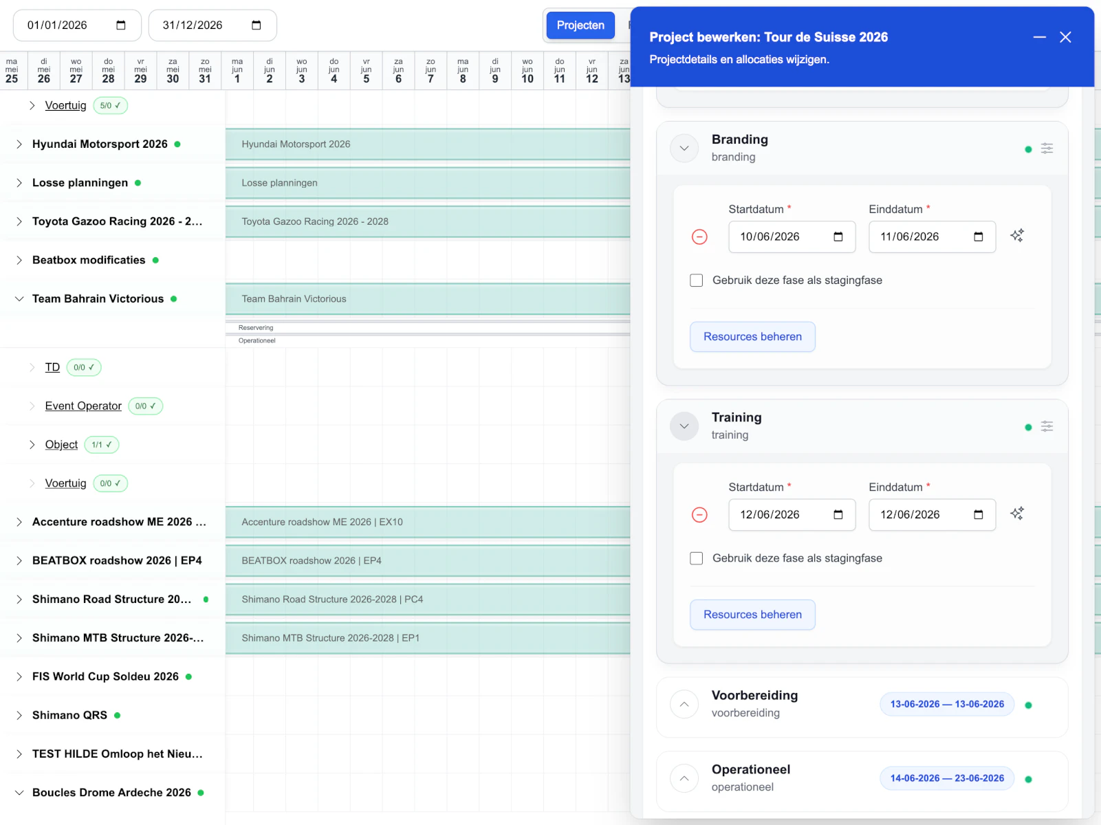 EasyLog planning workspace with a resource timeline and side drawer.